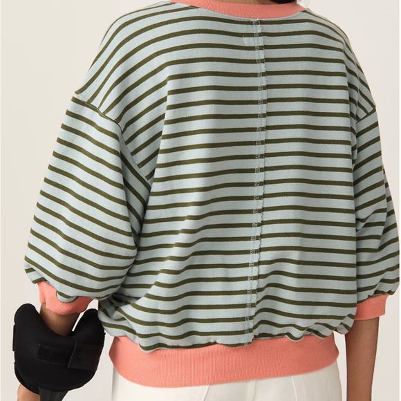 The Niki Bubble Sweatshirt by Pilcro - Picture 3 of 5